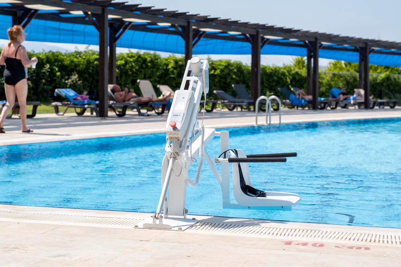 Nart Pool Lift image 14