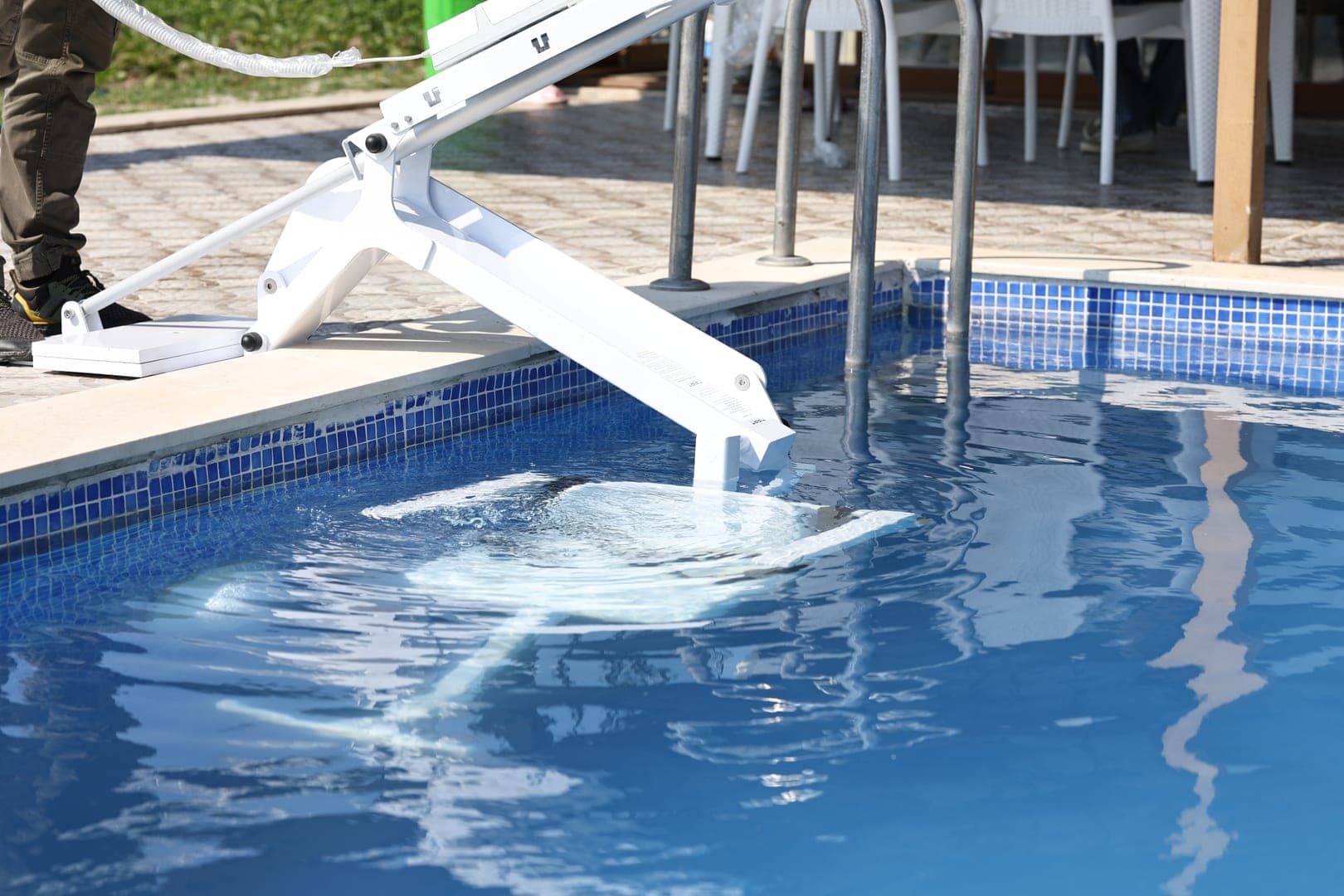 Nart Pool Lift image 20