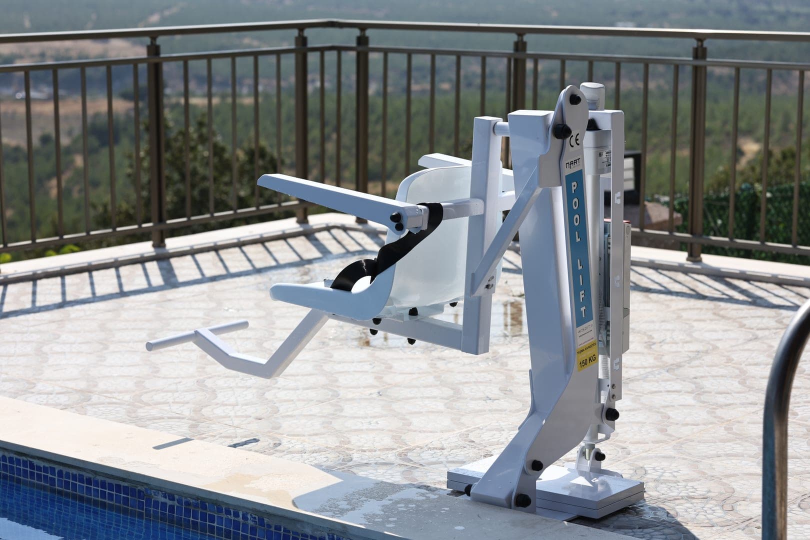 Nart Pool Lift image 28
