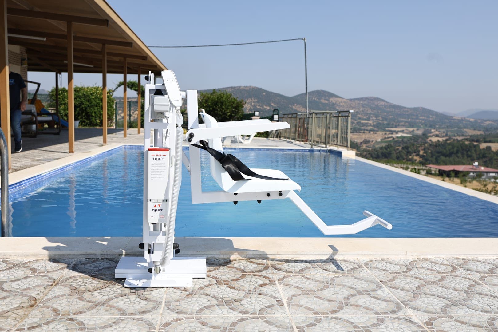 Nart Pool Lift image 32