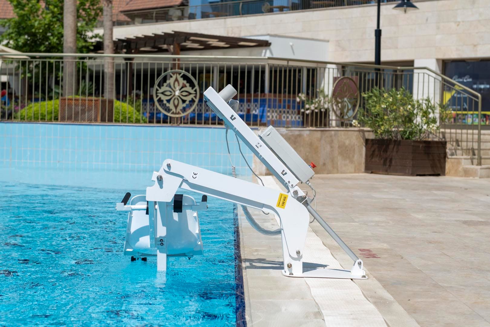 Nart Pool Lift image 5