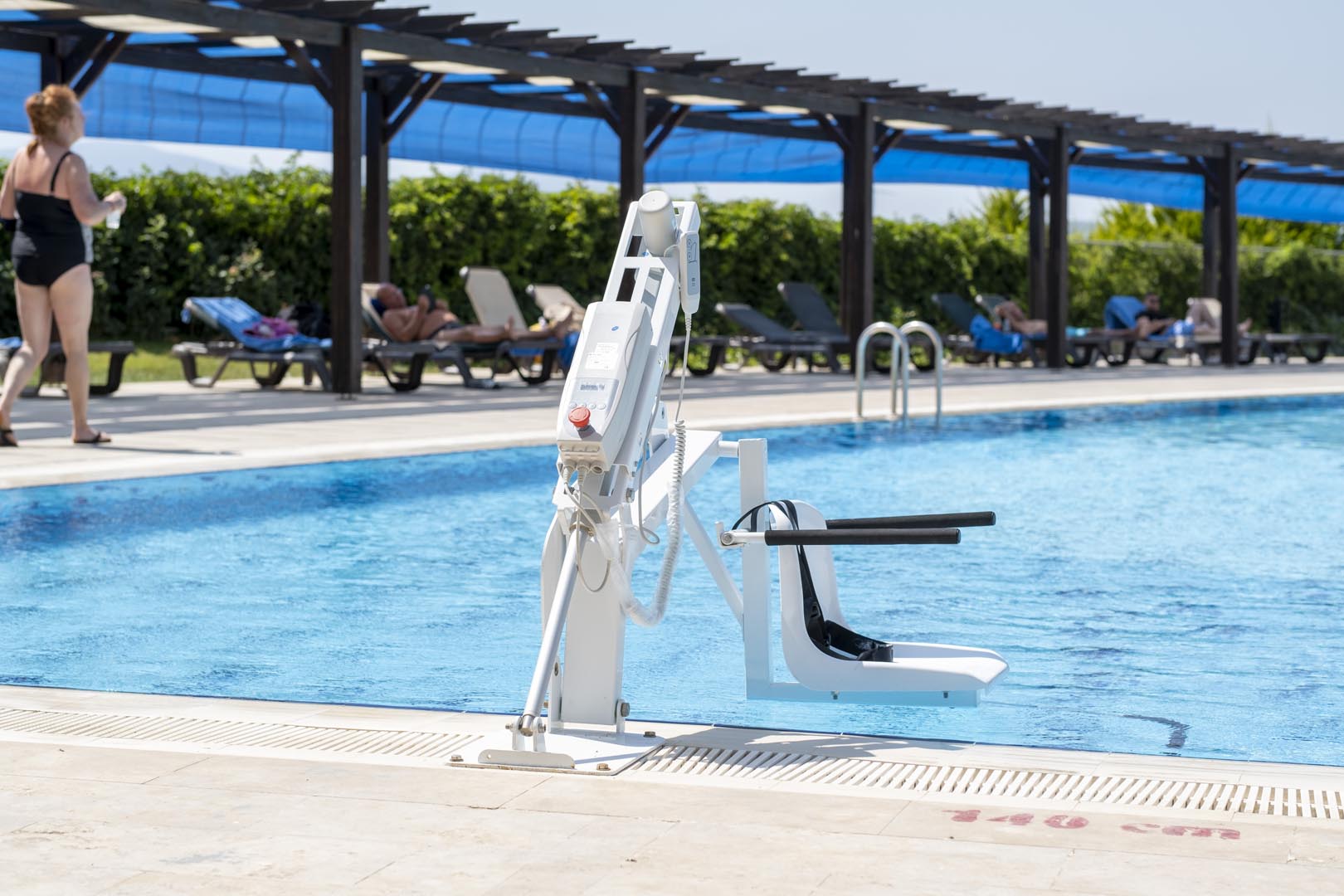 Nart Pool Lift image 14