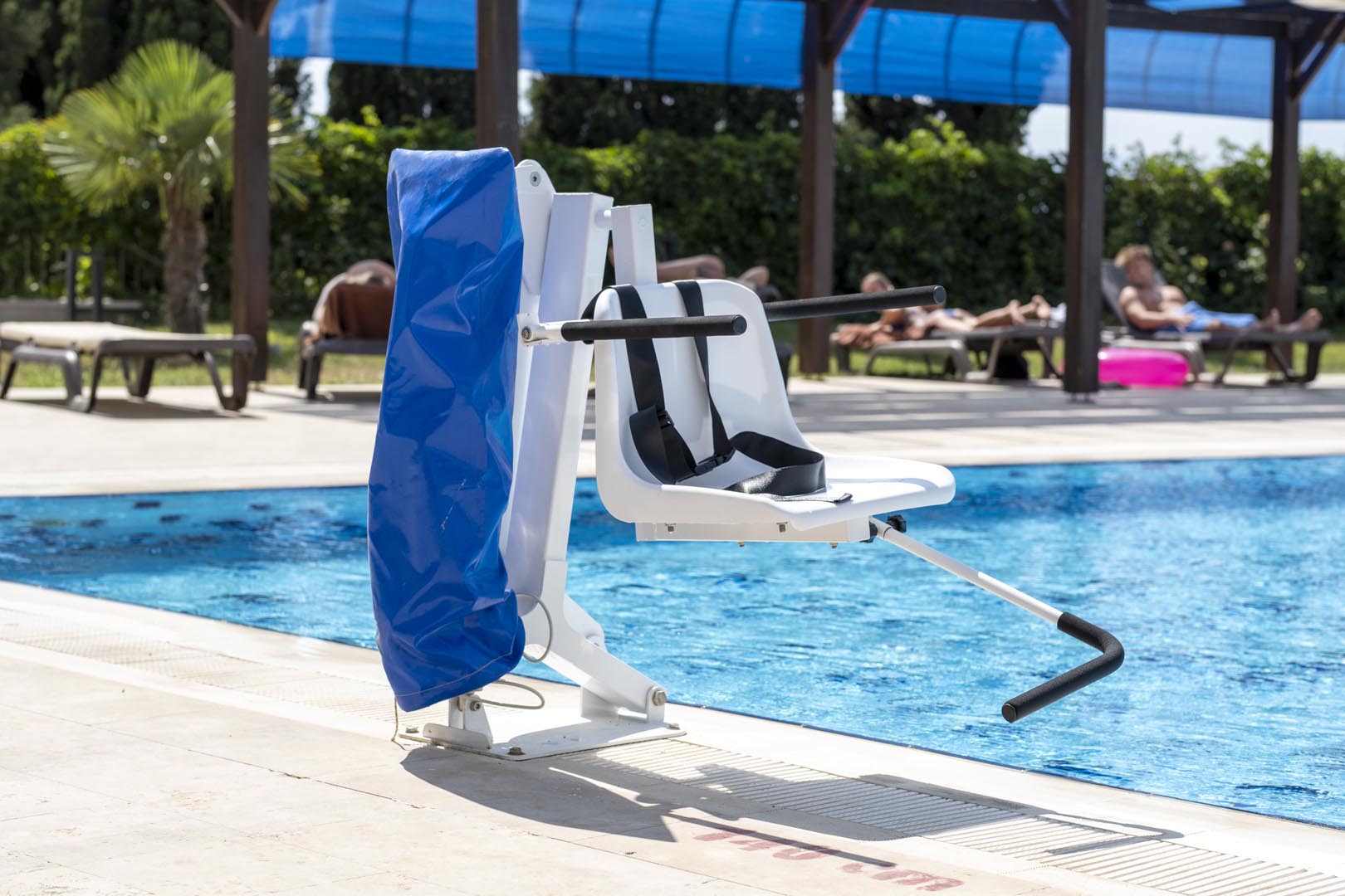 Nart Pool Lift image 2