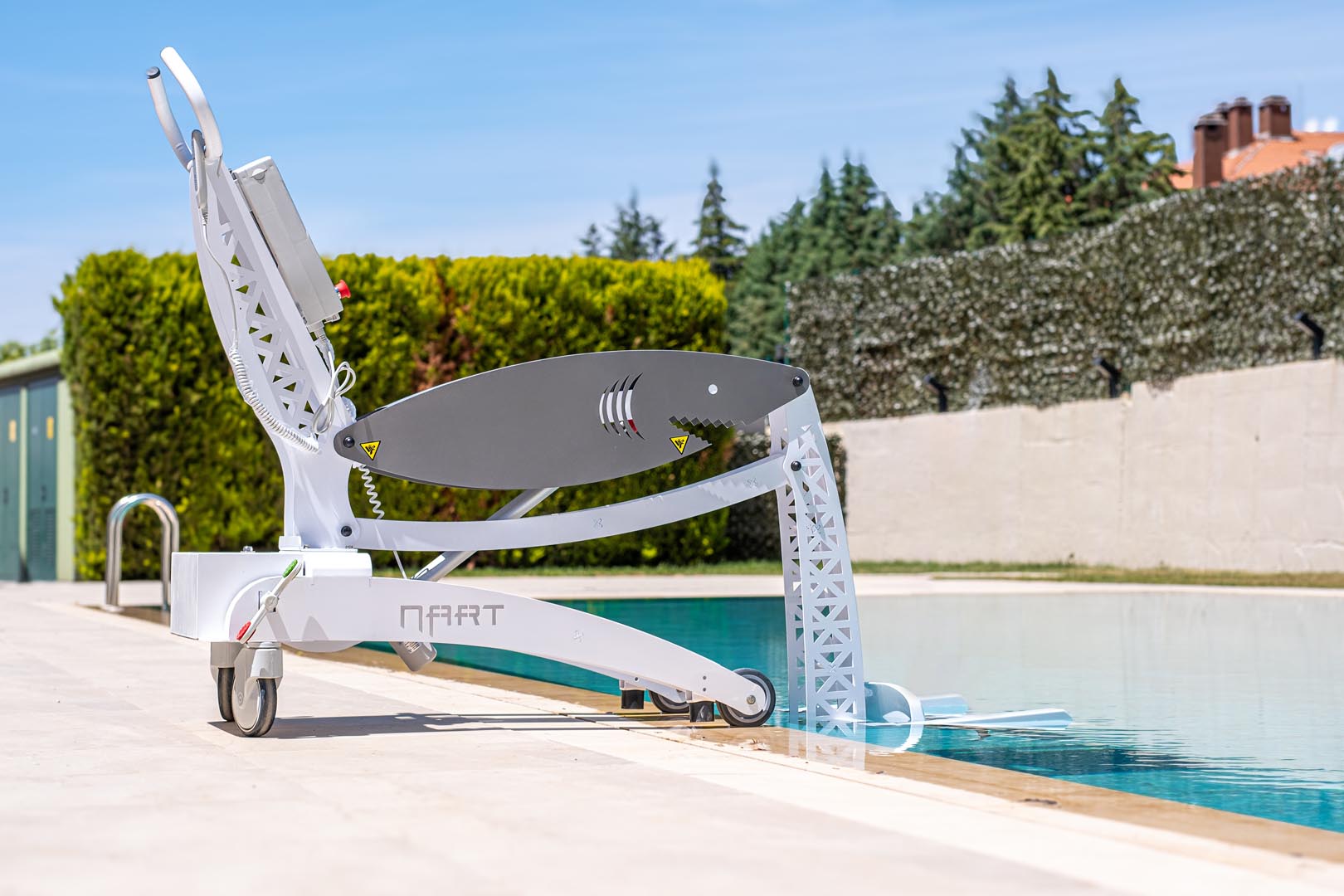 Nart Shark Pool Lift image 16